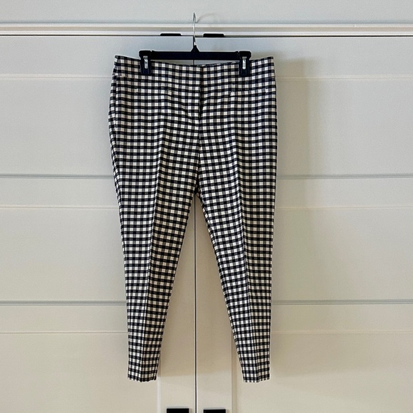 Ann Taylor Pant - Picture 1 of 8